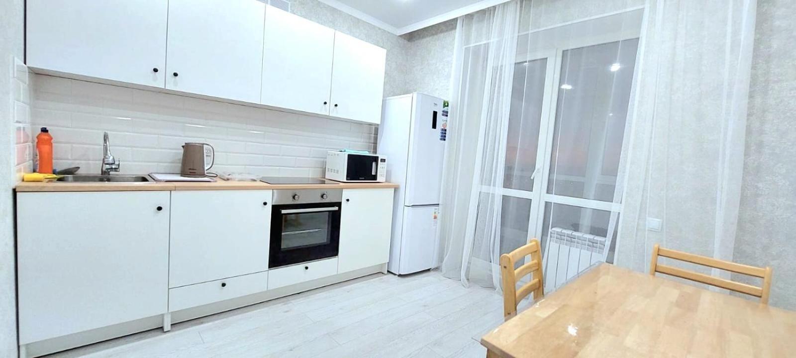 Аэропорт 10 Минут Жк Будапешт163 Apartment Astana Exterior foto
